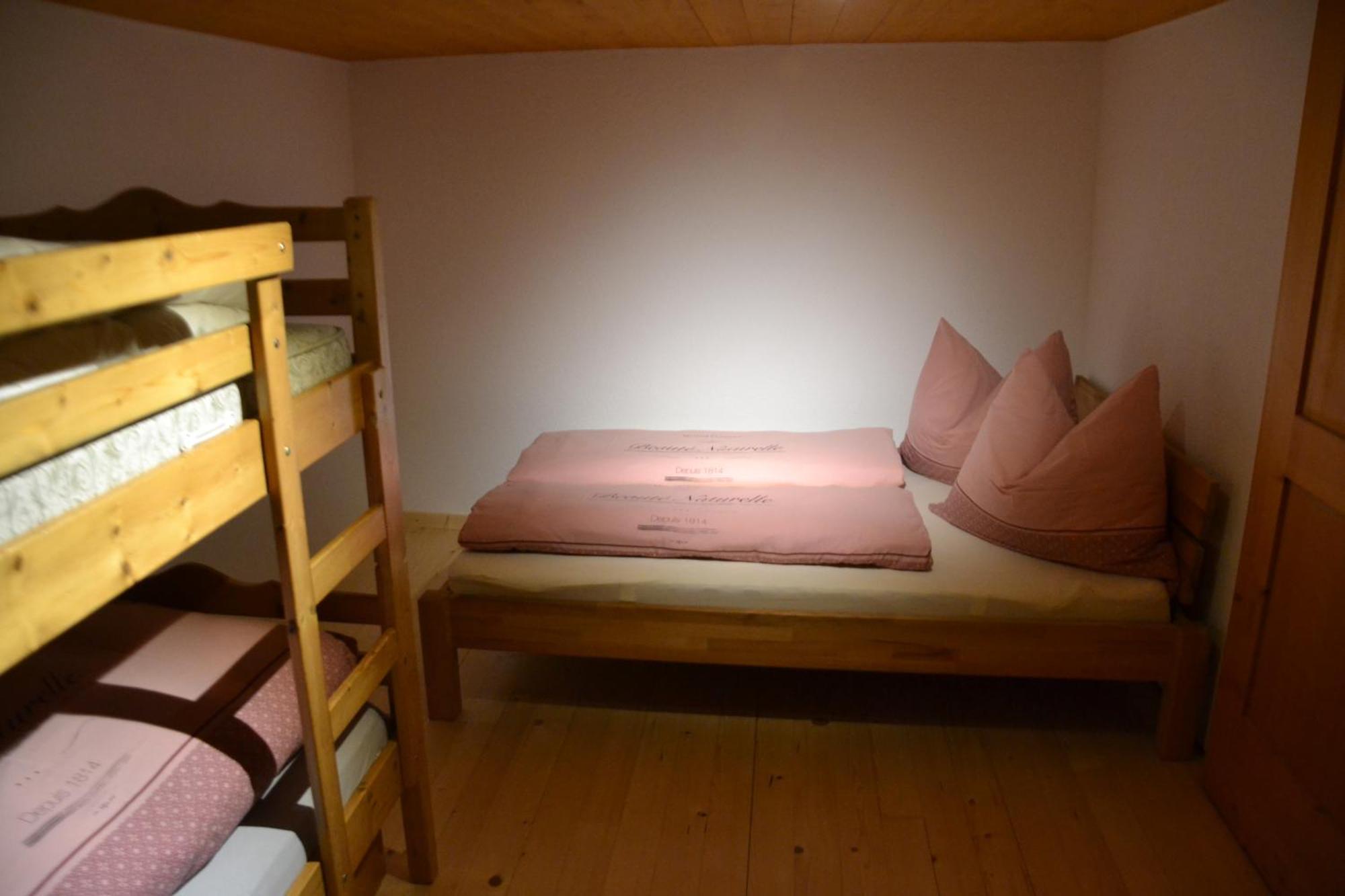 Sunnaschi Appartements - Wohnungen Oder Gesamt Als "Huette" Laterns Exteriör bild